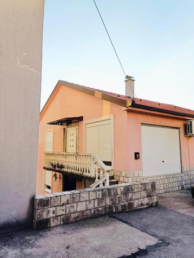 Poseidon House Lägenhet Mostar Exteriör bild